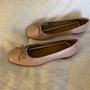Clarks Artisan Brand - Women’s Pink Leather Flats